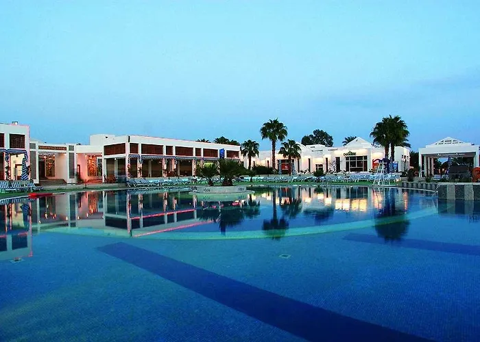 Jolie And Casino Sheikh Otel *