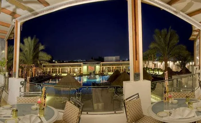 Jolie And Casino Sheikh Otel *