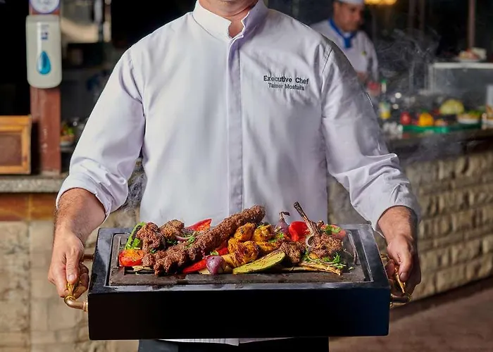 Jolie And Casino Sheikh Otel *