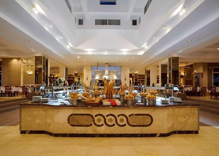 Jolie And Casino Sheikh Otel